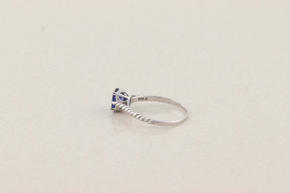 Sterling Silver Glass Filled Treated Natural Sapphire Ring Size 9 3/4 Avon - Picture 8 of 8